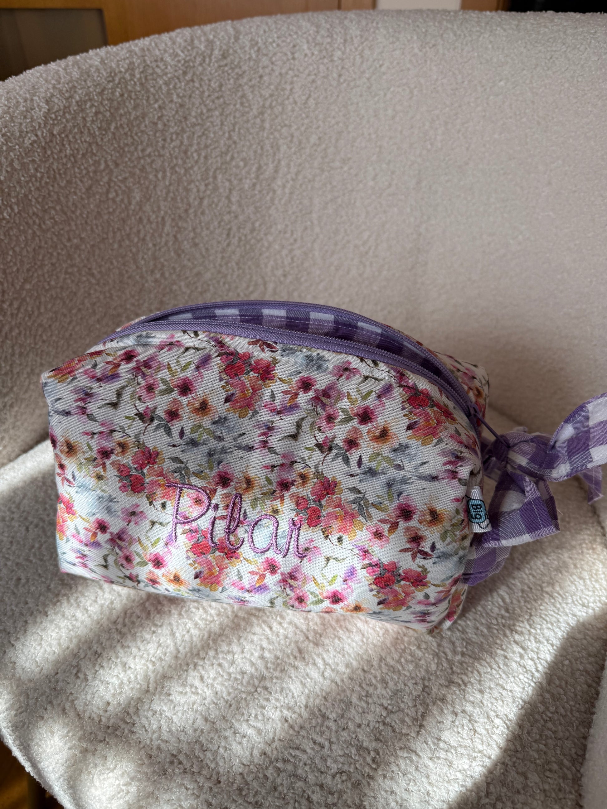 Neceser bordado Pilar