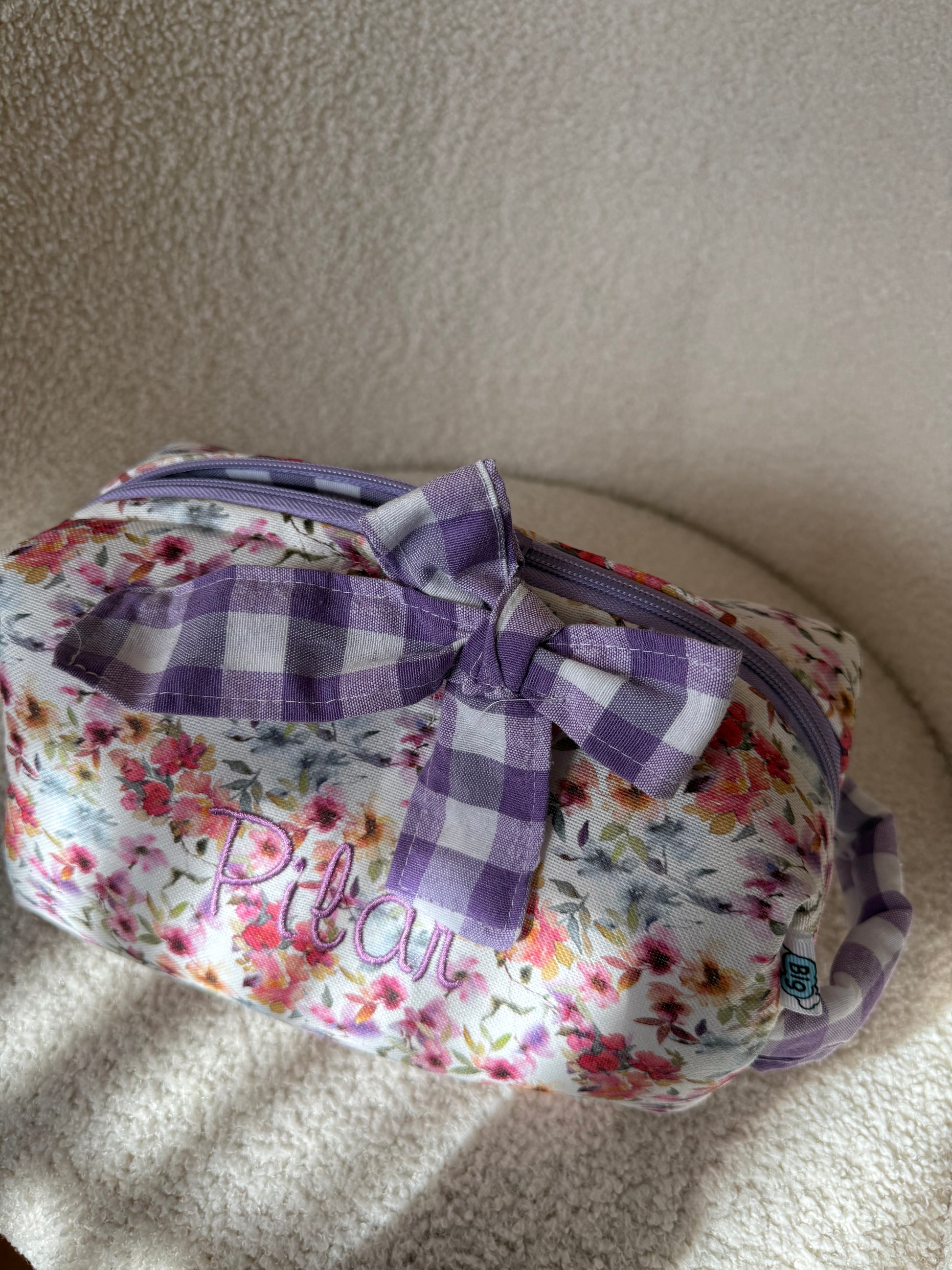 Neceser bordado Pilar