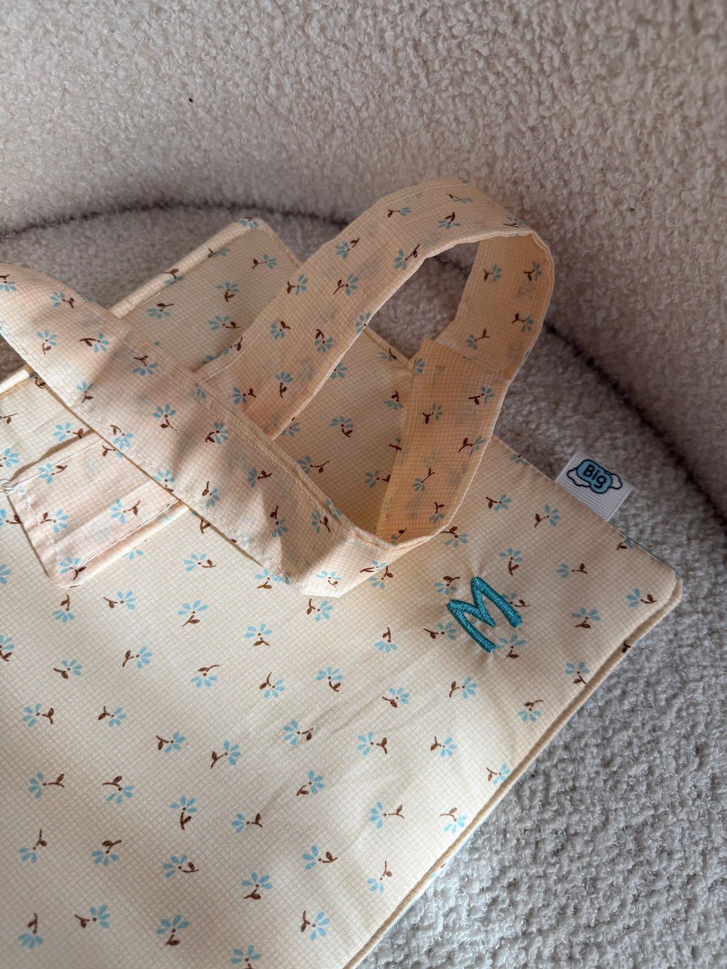 Manta de brochas M bordada