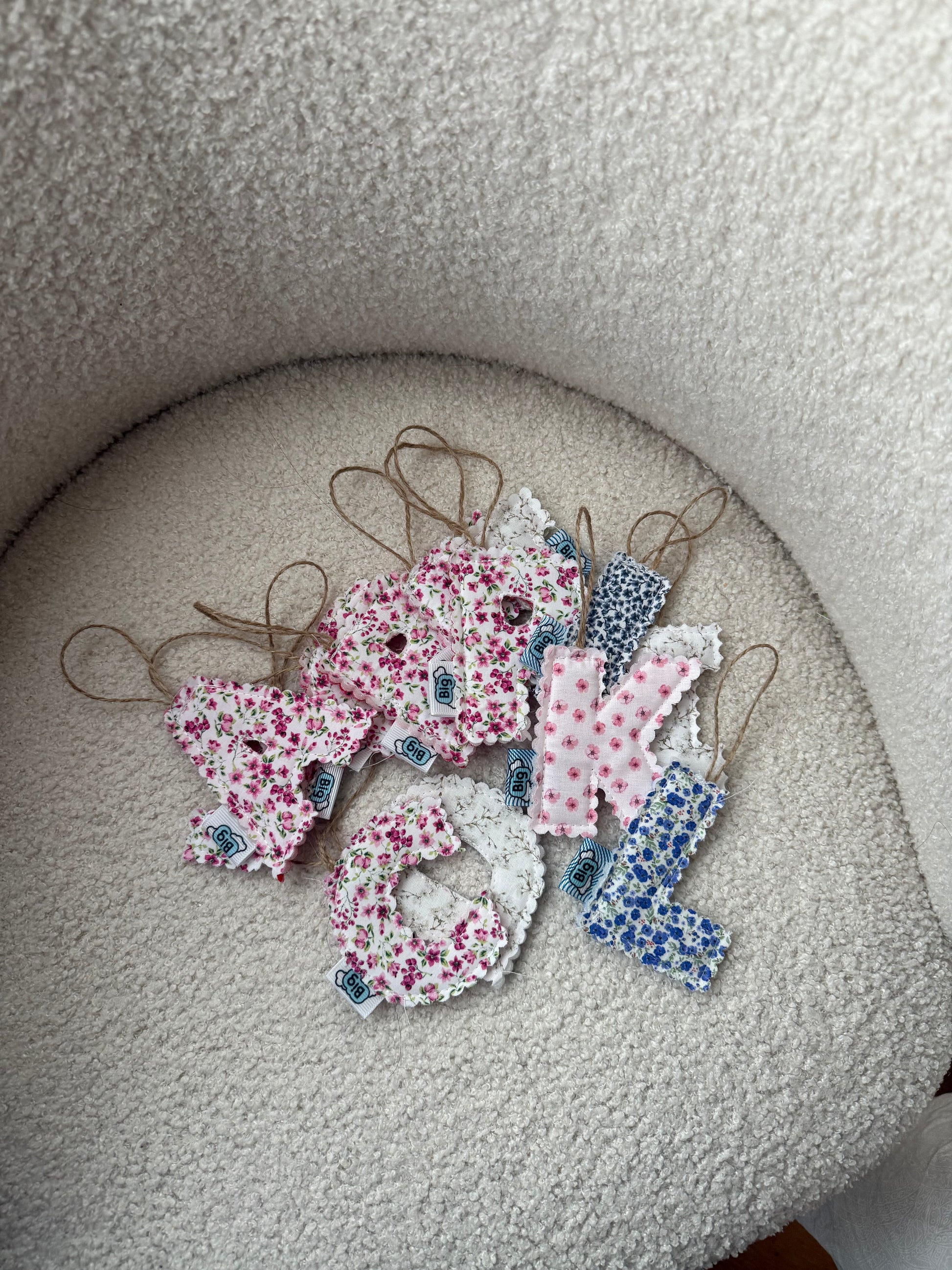 Charm inicial